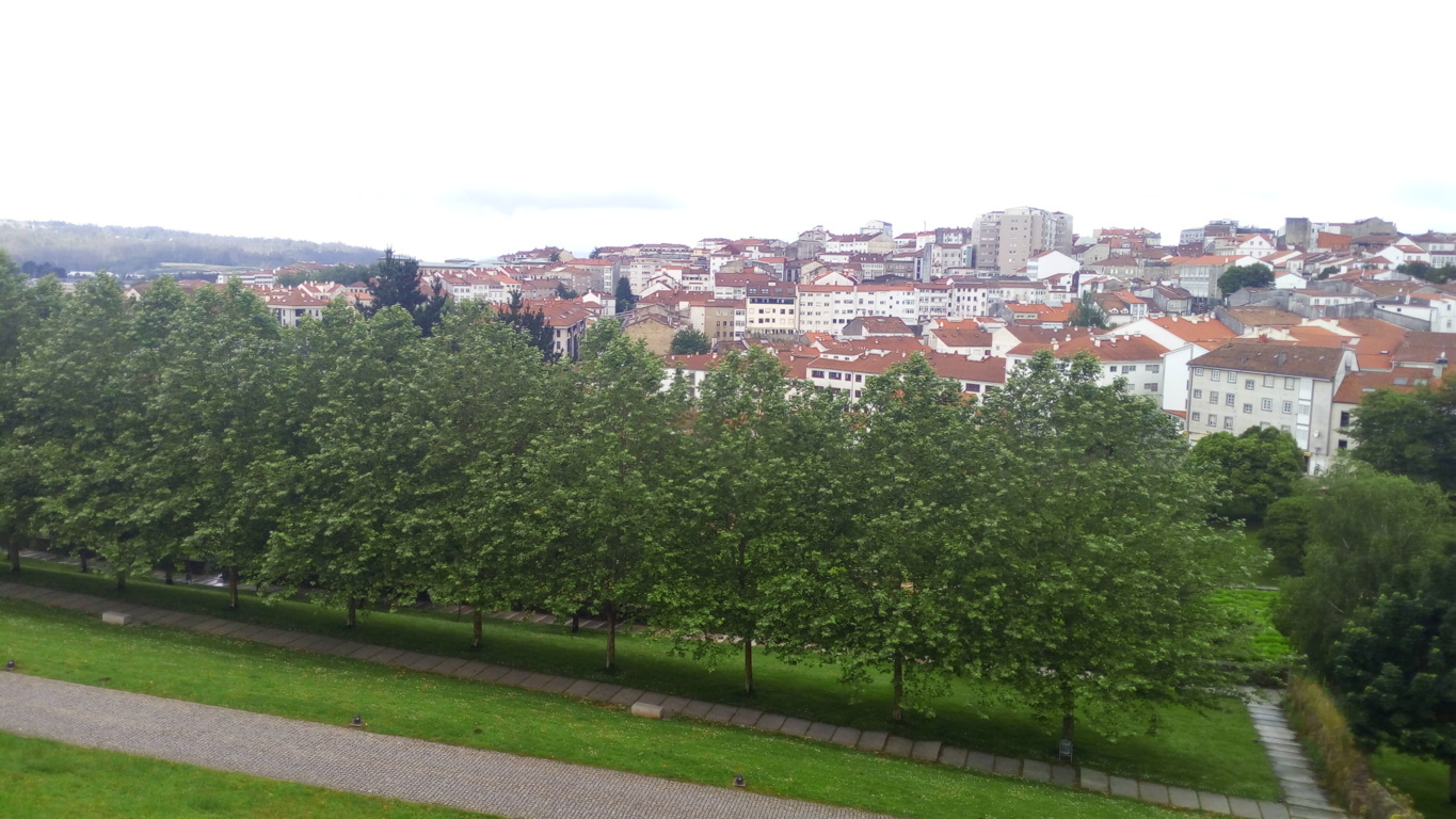 Desde parque de Belvís zona sur de Compostela